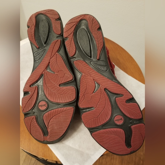 Jambu Naomi Wedge Sandals - Picture 7 of 11